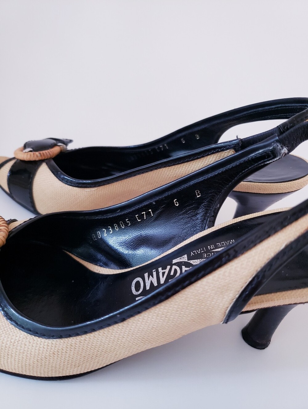 Vintage Salvatore Ferragamo light Tan And Black Slingback Peep-toe Heels - Picture 9 of 16